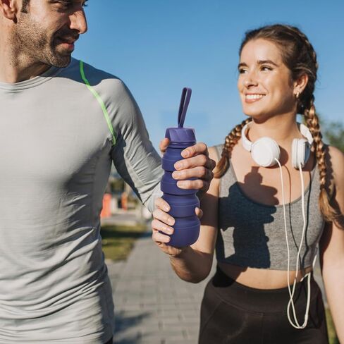 FOLDABLE SILICONE SPORTS WATER BOTTLE BPA FREE FOR WOMEN MEN 550ML CAMPING HIKING OUTDOOR SPORTS DRINKWARE/COLOR BLUE in Saudi Arabia