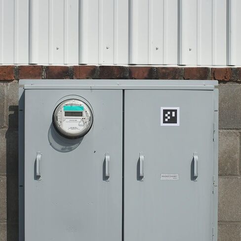 Sky High Bull's-Eye (3"x3") AprilTags 16-bit (4x4 Array) 3M Stickers for Auto-Detection (30 Pack) | Visual Fiducial Marker | Augmented Reality, Robotics, and Calibration | RealityCapture Compatible in Kuwait