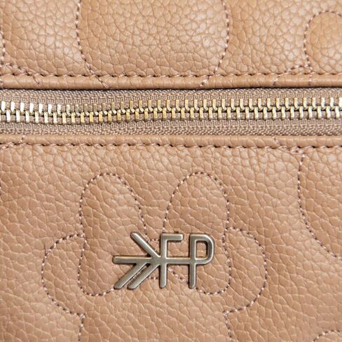 حقيبة ظهر للحفاضات صغيرة الحجم من فريشلي بيكد، ميني ماوس in Kuwait