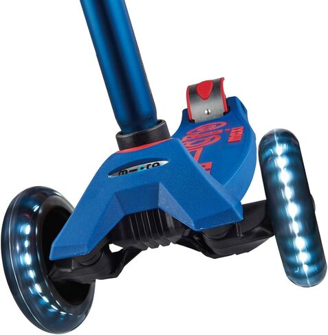 مايكرو® | سكوتر ماكسي ديلوكس ال اي دي 3 عجلات للأطفال | عجلات بأضواء LED | نظام دوار للإمالة | ارتفاع قابل للتعديل | 5-12 سنة | الأولاد والبنات in Kuwait