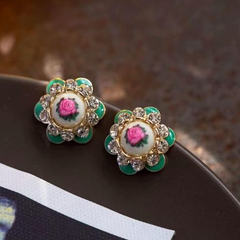 Vintage Classic Enamel Rose Stud Earrings Elegant Button Style 3D Rose Flower Hypoallergenic Pierced Stud Earrings for Women Girls in Kuwait
