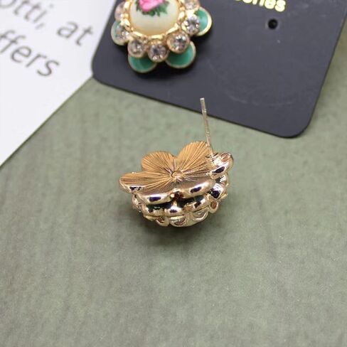 Vintage Classic Enamel Rose Stud Earrings Elegant Button Style 3D Rose Flower Hypoallergenic Pierced Stud Earrings for Women Girls in Kuwait