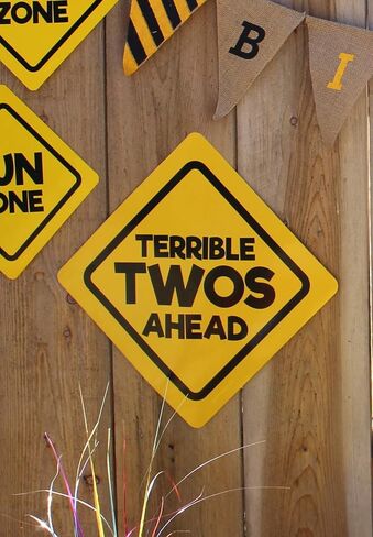 لافتات تحذيرية لعيد الميلاد من Terrible Twos Ahead Construction، مقاس X-Large in Saudi Arabia