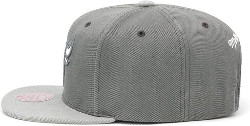 قبعة Mitchell & Ness Snapback قابلة للتعديل - ريترو 11 كول in Saudi Arabia