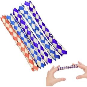 5 Pcs Classic Finger Traps Chinese Finger Trap Bamboo Chinese Bamboo Toys Birds Foraging Toy Assorted Colors PET Bird Chew Toy Classic Party Toys for Kids and Adults Finger Puppets