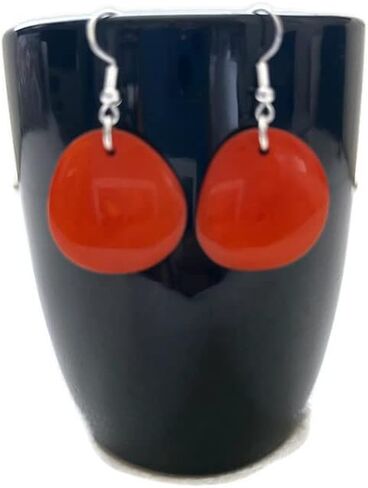 أقراط تاجوا من البندق باللون البرتقالي، والأقراط المتدلية من العاج النباتي Tag272 in Kuwait