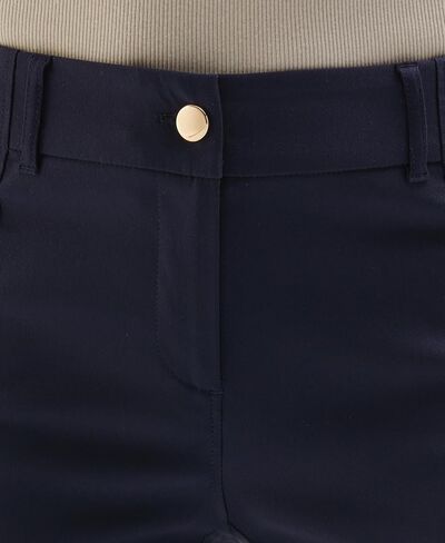 بنطال Rafaella النسائي من الساتان الفاخر، درزة داخلية 27 بوصة، قماش مطاطي، لوحات خصر مرنة، مقاس كلاسيكي in Kuwait