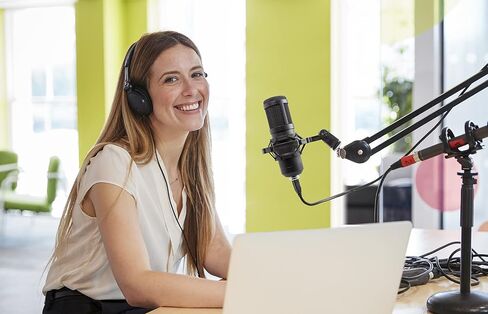 Digital Podcast Studio Microphone USB Plug and Play, Built-in Noise Reduction, Compatible with PC and Mac, High Sampling Rate, Crystal Clear Sound, for Recording, Singing, Streaming in Saudi Arabia