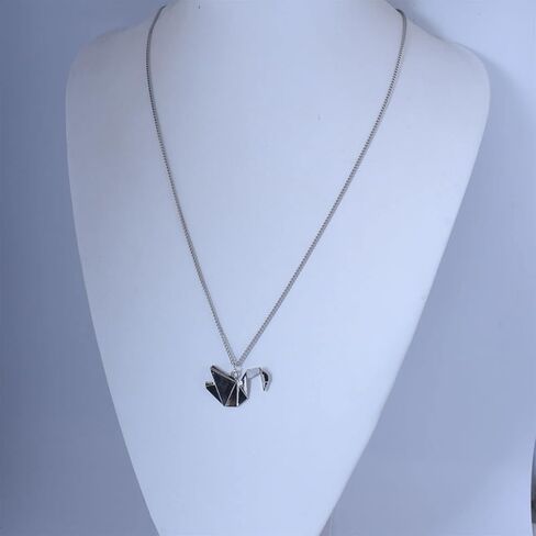 قلادة اوريغامي كرين سوداء سلسلة حمامة السلام قلادة قلادة طويلة ألف ورقة كرين الوهق قلادة مجوهرات للنساء in Kuwait