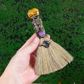 Natural Tiger's Eye Magic Broom Love Crystal Witch Broom Reiki Healing Crystal Handmade for Cleansing Bedroom Office Home Decor Gifts