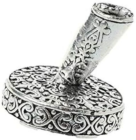 1Pcs Vintage Round Metal Insertion Pen Holder Feather Quill Dip Pens Base for School Office Supplies Student Gift in Saudi Arabia