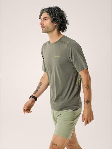 Arc'teryx Cormac Arc'Bird Logo Shirt SS Men's | Performance Tee with a Reflective Logo Graphic - Redesign in Saudi Arabia