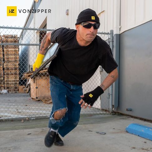 نظارات شمسية بمسند للجنسين من VonZipper in Kuwait