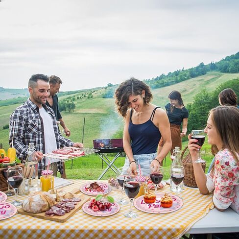 أطباق وردية للحفلات من Let's Go - 40 قطعة من ديكورات حفلات العزوبية الوردية، مستلزمات حفلات أعياد الميلاد السعيدة، أدوات مائدة استحمام الطفل in Kuwait