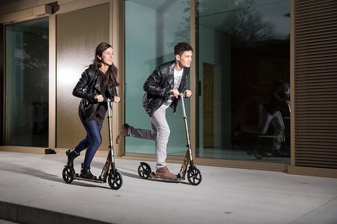 لوح كيك صغير - سكوتر معلق - سكوتر صغير ذو عجلتين، قابل للطي للحمل، بتصميم سويسري للمراهقين والبالغين بعجلات كبيرة ونظام تعليق حاصل على براءة اختراع للأعمار من 13 عامًا فما فوق (أسود) in Kuwait