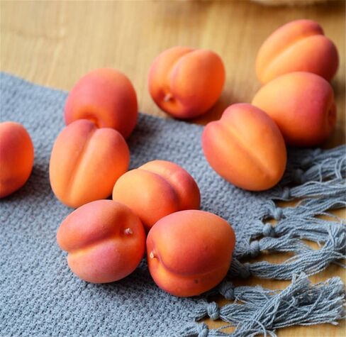 8PCS Artificial Apricot Lifelike Fruit for Home Kitchen Party Decoration in Saudi Arabia
