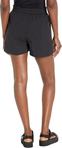 Madewell Pull-On Shorts in Signature Poplin in Saudi Arabia