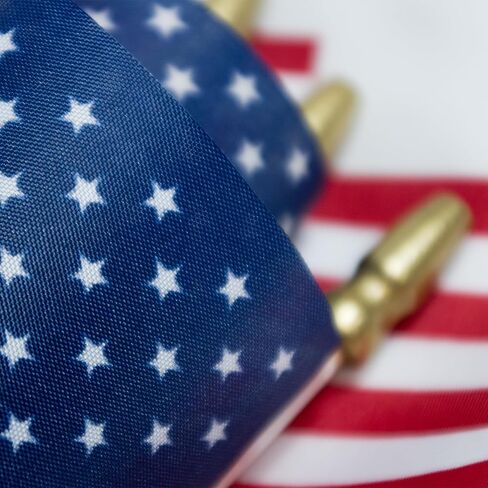 50 قطعة، أعلام أمريكية صغيرة على العصا، عيد الاستقلال، أعلام أمريكية صغيرة على العصي: ديكورات وطنية متعددة الاستخدامات in Kuwait