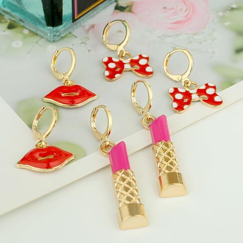 10/20 زوجًا من الأقراط المتدلية الذهبية اللطيفة للفتيات أقراط طارة هوجي الصغيرة مع السحر 14 كيلو أقراط طارة ذهبية مجموعة مجوهرات مضادة للحساسية in Kuwait