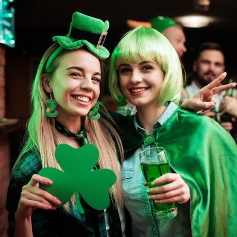 هينلي 12 زوجًا من اقراط يوم الموتى من الاكريليك، اقراط متدلية على شكل جمجمة للهالوين، هدايا للنساء والفتيات، هدايا جمجمة مكسيكية لعيد الموتى والهالوين in Kuwait