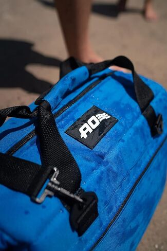 مبرد ناعم أصلي من AO Coolers Traveler مع عزل عالي الكثافة in Kuwait