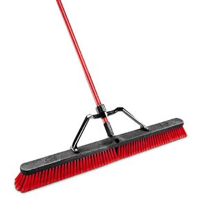 مكنسة الدفع شديدة التحمل متعددة الأسطح من Libman Commercial 1101، بطول 65 بوصة، وعرض 36 بوصة، أسود/أحمر (عبوة من 3 قطع)
