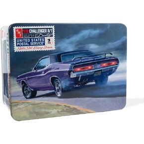 AMT 1970 Dodge Challenger USPS 1:25 Scale Model Kit