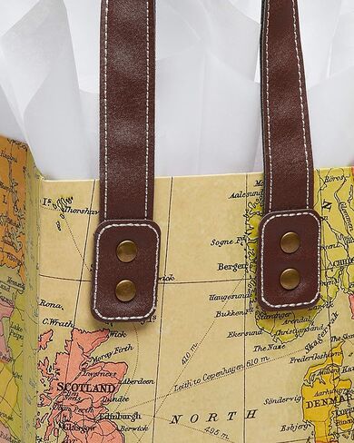 Papyrus 13" Large Gift Bag (Hooray) for Graduation, Birthdays and All Occasions (1 Bag) in Saudi Arabia
