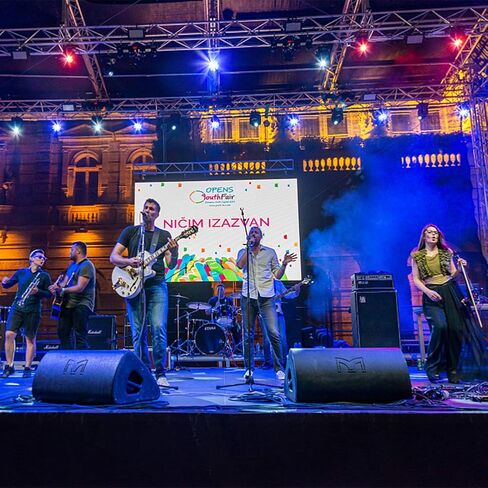 حزمة من قطعتين من إضاءة المسرح RGB، 36 LED Dj Par Lights، إضاءة للأحداث، تنشيط الصوت، التحكم عن بعد وDMX، لحفلات الزفاف، الحفلات، الحفلات الموسيقية، المهرجانات in Kuwait