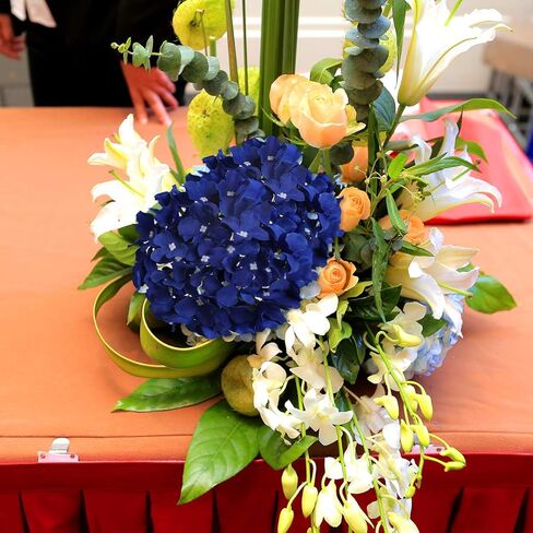 10 عبوات من زهور الكوبية الاصطناعية من Luyue زهرة حرير أرجوانية مع جذع تشكيلة زهور كبيرة لتزيين المنزل قطعة مركزية لحفلات الزفاف in Kuwait