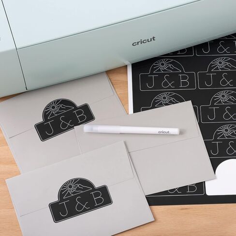 Cricut Smart Removable Writable Vinyl (13in x 3ft, Black) for Explore and Maker 3 - Matless cutting for long cuts up to 12ft in Saudi Arabia