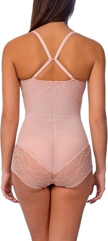 بدلة قطعة واحدة مثيرة من الدانتيل بشبكة قوية مع لوحة تشكيل أمامية in Kuwait