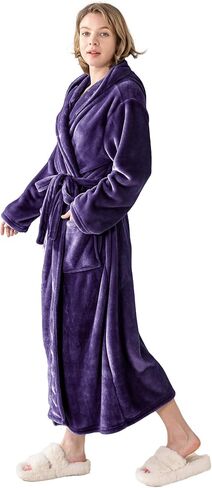 Women's Hooded Long Bathrobe, Silky Soft Lightweight Plush Fleece Robe Warm and Comfy to Wear in Saudi Arabia