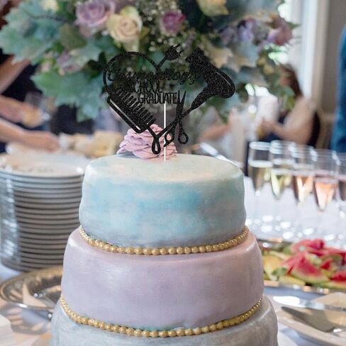 غلاف كعكة التخرج من مدرسة التجميل، فئة 2024، الحلاق/مصفف الشعر/مصفف شعر، لمعان أسود، 6.3x5.5 بوصة، عدد 1 in Kuwait