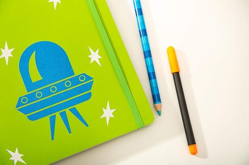 أوراق الفينيل اللامعة من Cricut، مقاس 30.48 سم × 60.96 سم (3)، لفافة ملصقات لاصقة - عينة كلاسيكية - ذهبي، فضي، أسود in Saudi Arabia