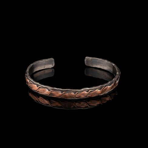 سوار مصنوع يدويًا من الفضة الإسترليني مقاس واحد للرجال مع شريط نحاسي ملتوي in Kuwait