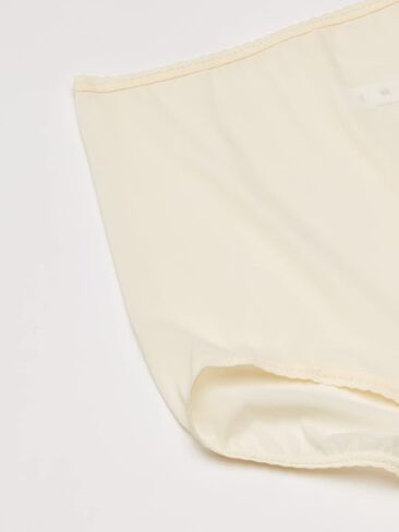 Bali Womens Brief Underwear, Skimp Skamp Brief Panties, 3-Pack (Colors May Vary) in Saudi Arabia