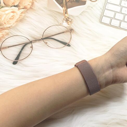 عبوتان من الأربطة المعدنية المتوافقة مع Fit bit Charge 4 / Charge 3 Bands للنساء والرجال، سوار معصم شبكي مسامي مع مشبك مغناطيسي قابل للتعديل من أجل Fit bit Charge 4 / Charge 3 / Charge 3 SE in Kuwait