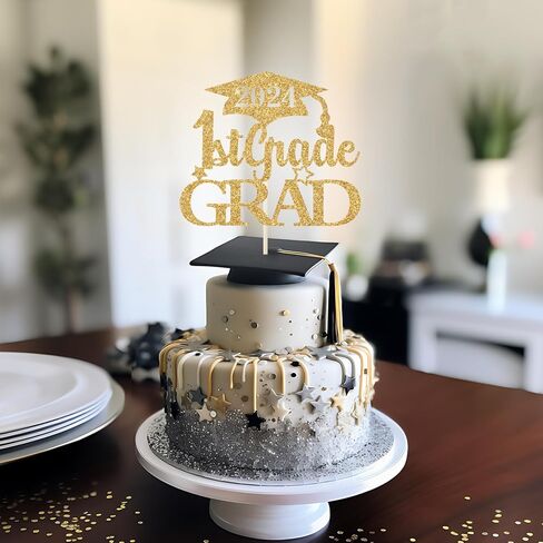 غلاف كعكة التخرج من الدرجة الأولى الذهبية اللامعة، ديكور التخرج الأول، 2024 ديكورات من الدرجة الأولى، ديكورات حفلات التخرج لمرحلة ما قبل المدرسة/رياض الأطفال in Kuwait