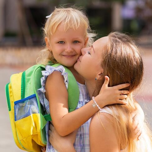 HGDEER ​​اليوم الأول للمدرسة/رياض الأطفال/هدايا ما قبل المدرسة | سحر سوار القلب البرسيم أربع أوراق للفتيات | سوار من اللؤلؤ الوردي وحجر الراين | طول قابل للتعديل من 4-10 بوصات in Kuwait