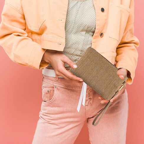 Straw Clutch Purses for Women, Straw Woven Wristlet Wallet, Summer Beach Straw Handbag with Zipper Boho Wicker Purse in Saudi Arabia
