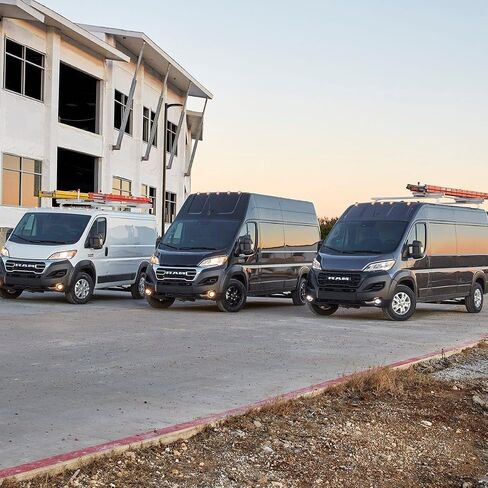 رف سلم سقف فان متوافق مع RAM ProMaster City 2015 - على 3 عوارض متقاطعة in Kuwait