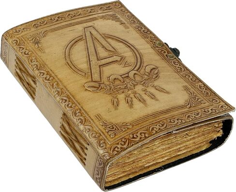 مجلة جلدية كلاسيكية منقوشة بشعار Avengers Marvels للرجال والنساء 200 صفحة من الورق العتيق المصنوع يدويًا بحافة سطح السفينة، دفتر رسم جلدي، مجلة رسم، مجلة جلدية مطبوعة هدية رائعة in Kuwait