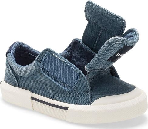 Sperry Striper II LTT Retro jr boys Sneaker in Saudi Arabia