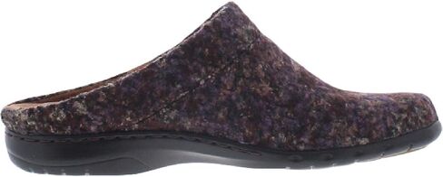 Cobb Hill Women's Penfield Clog in Saudi Arabia