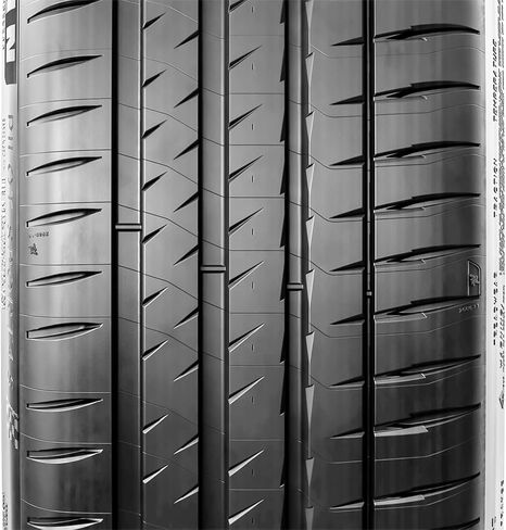 MICHELIN Pilot Sport 4 S Summer Tire 265/35ZR18/XL (97Y) in Saudi Arabia