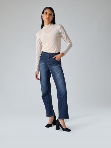 HUE Women's Mid-Rise Straight Leg Jeans in Saudi Arabia