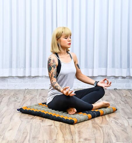 Leewadee Zabuton Seating Cushion – Square Floor Seat for Meditation Exercises, Light Yoga Mat Filled with Kapok, 28 x 28 inches, Black Orange in Saudi Arabia