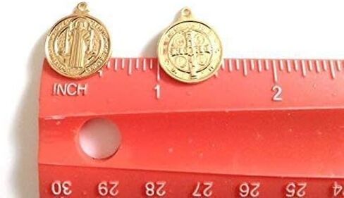 مجوهرات حماية سوار من لؤلؤ المياه العذبة المزروعة بميدالية سان بينيتو in Kuwait