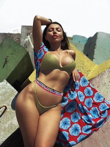 10 قطع سلسلة خرز الخصر الأفريقي للنساء، سلاسل خرز البطن ذات الطبقات بالإضافة إلى حجم سلسلة الجسم متعددة الطبقات ملحقات مجوهرات بيكيني صيفية ملونة لحفلات الشاطئ in Kuwait